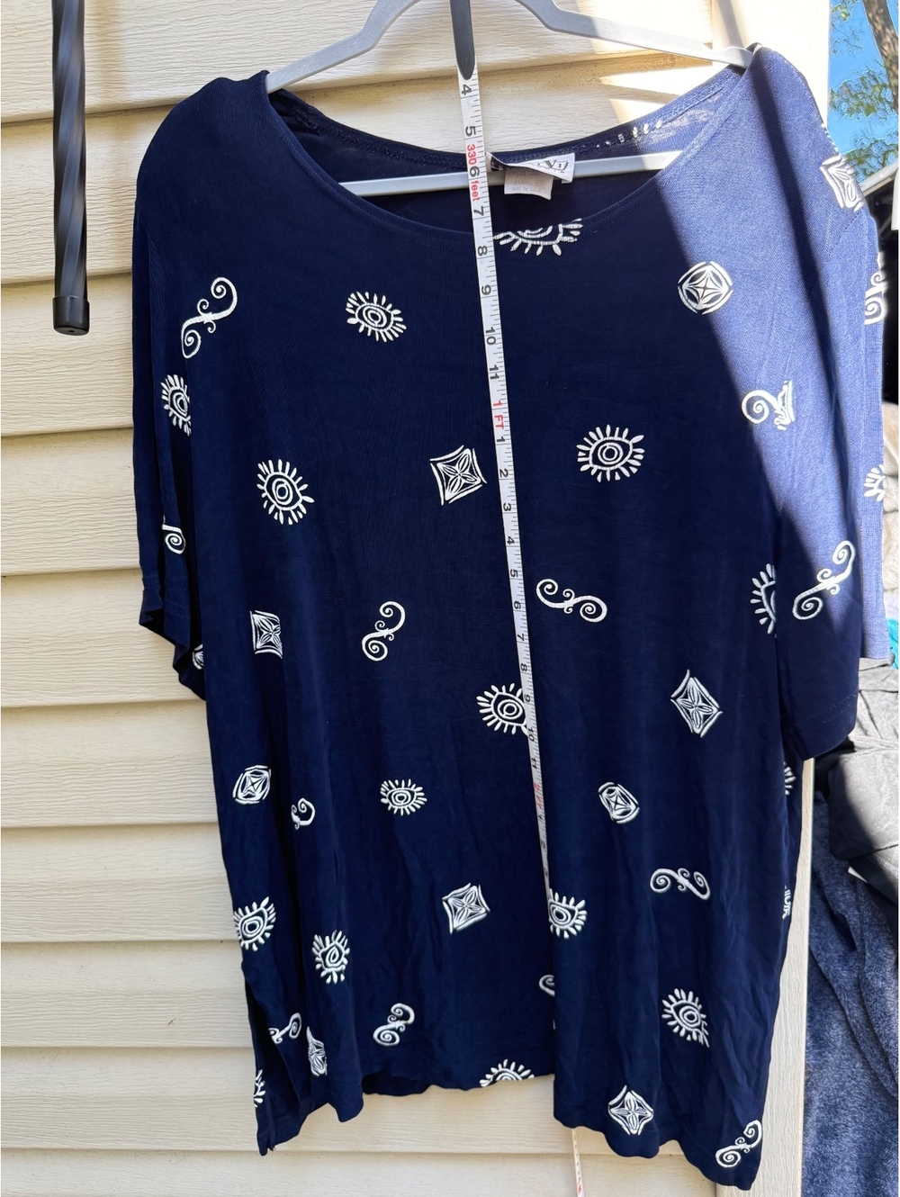 Vikki Vi 2x navy paisley print short sleeve top
